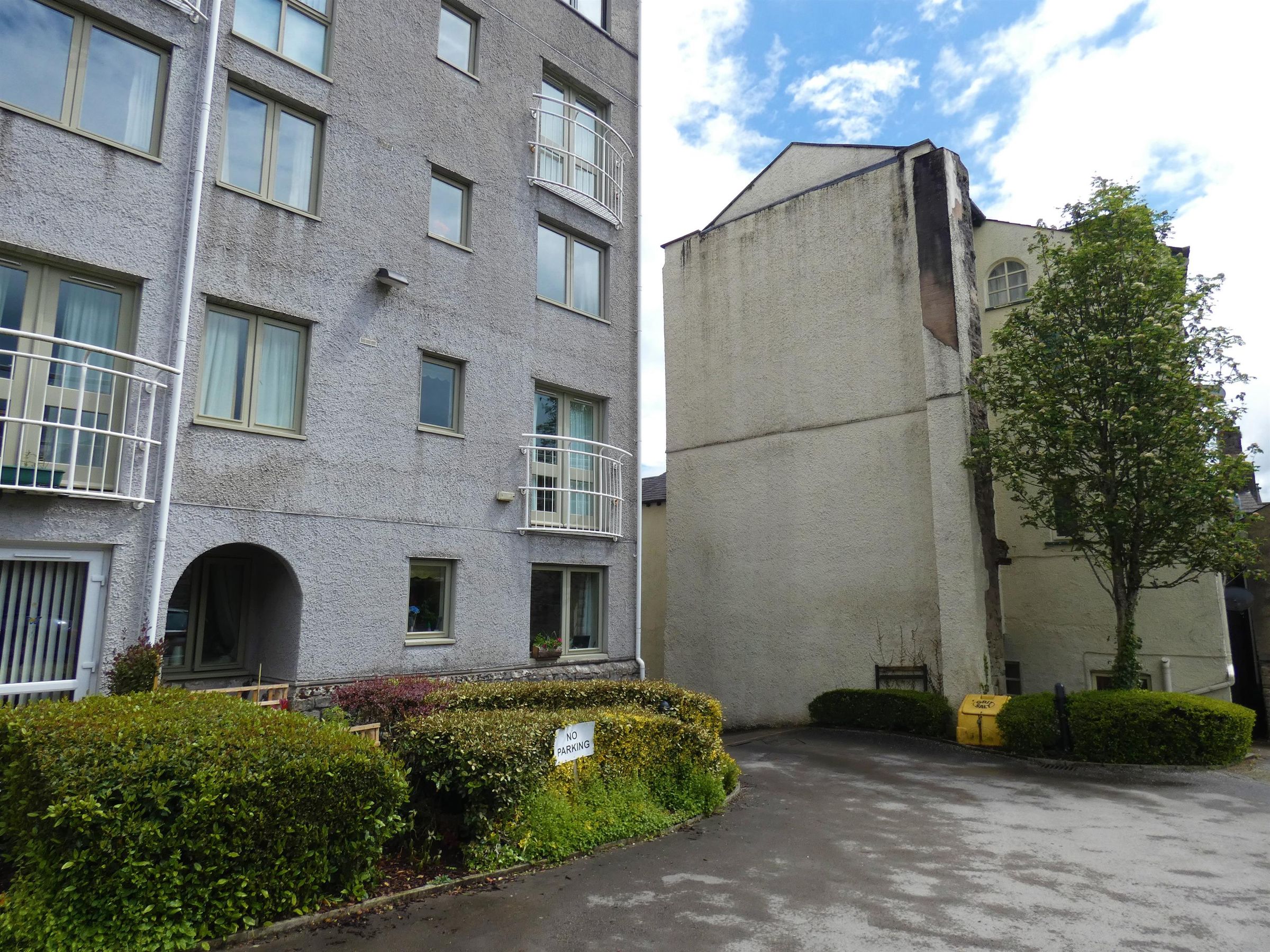 Blackhall Road, Kendal LA9  