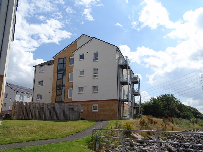 2 bed flat for sale in Harbour Way, Alloa FK10 Zoopla