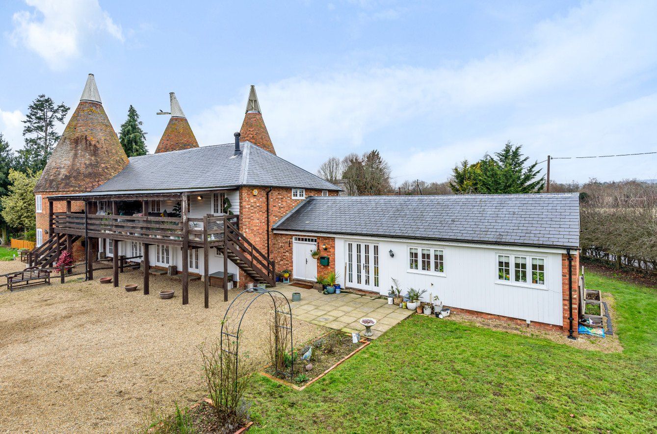 4 bed linkdetached house for sale in Collier Street, Tonbridge TN12