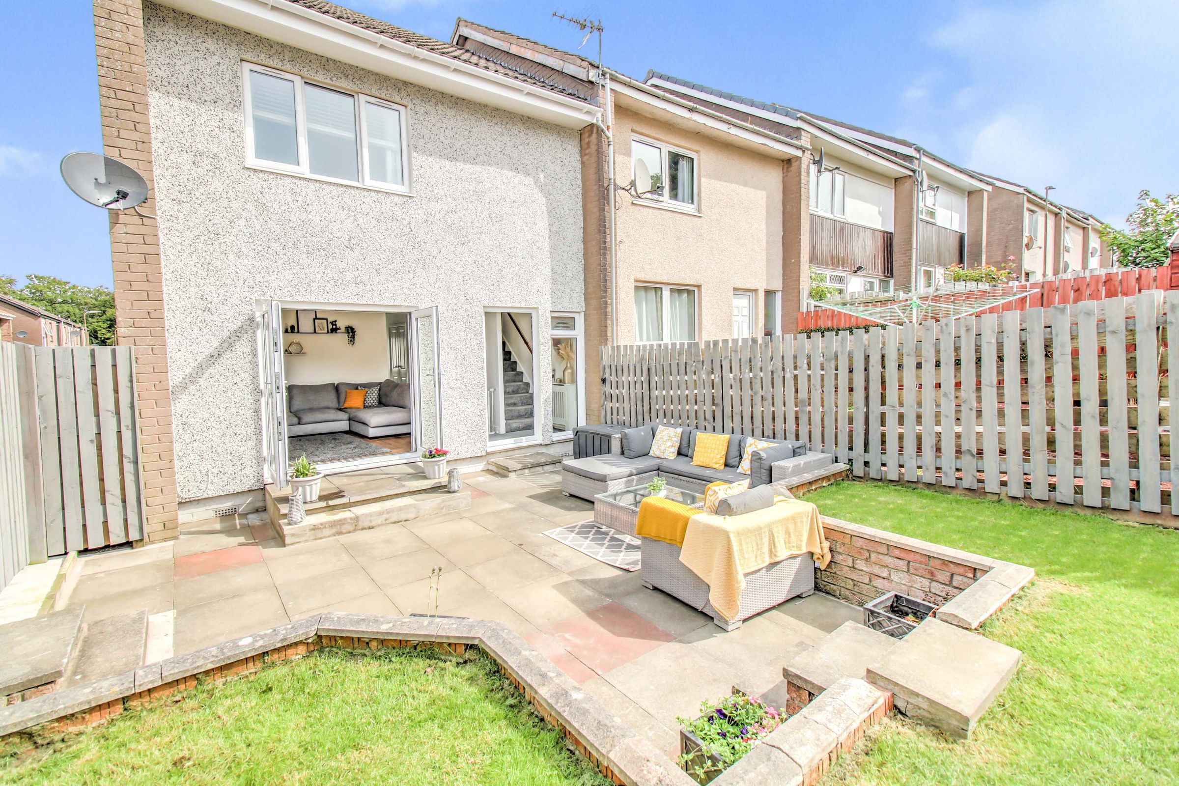 2 bed terraced house for sale in Cultrig Drive, Whitburn, Bathgate EH47