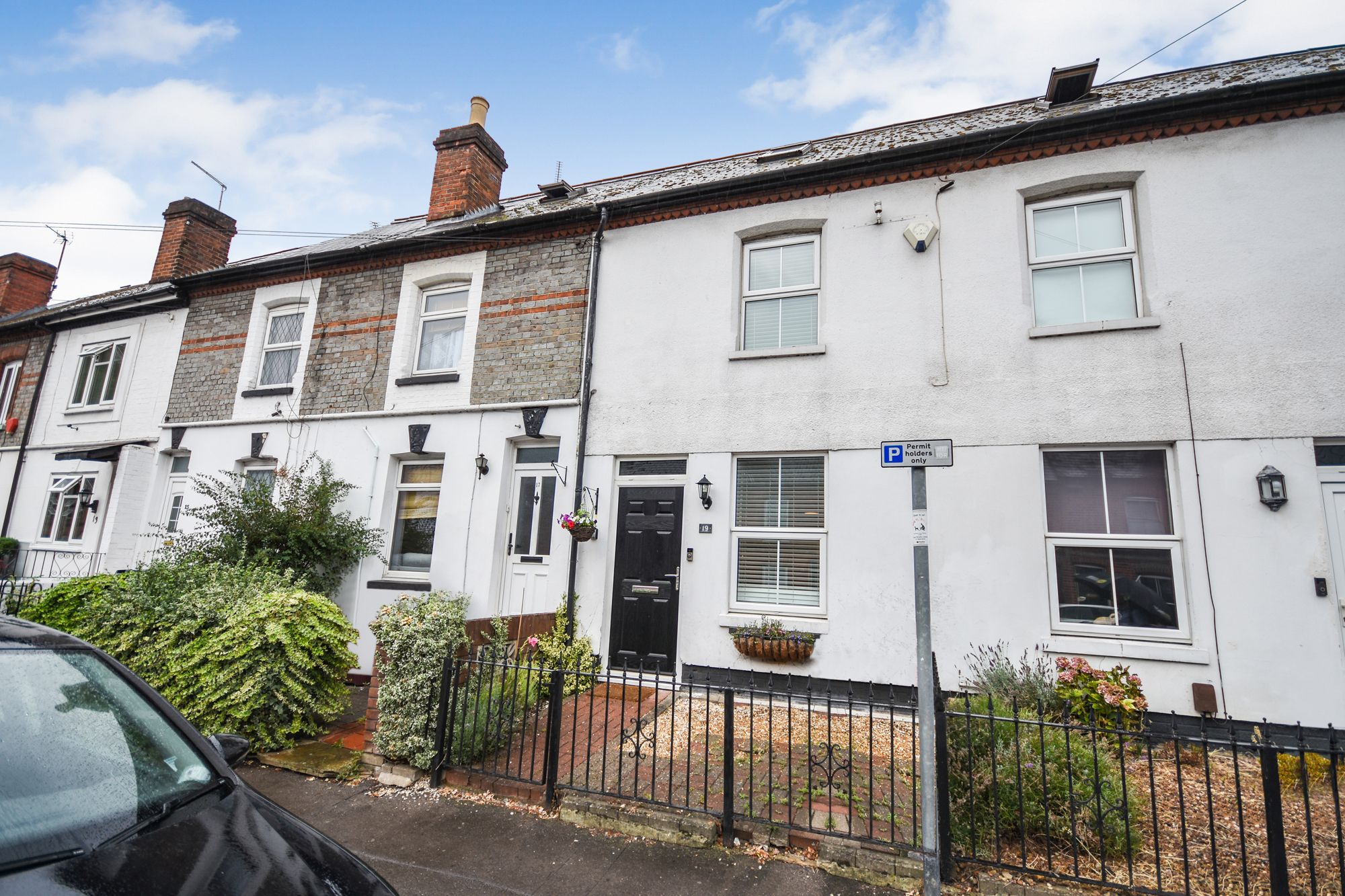 3 bed terraced house for sale in Elgar Road, Reading RG2 Zoopla