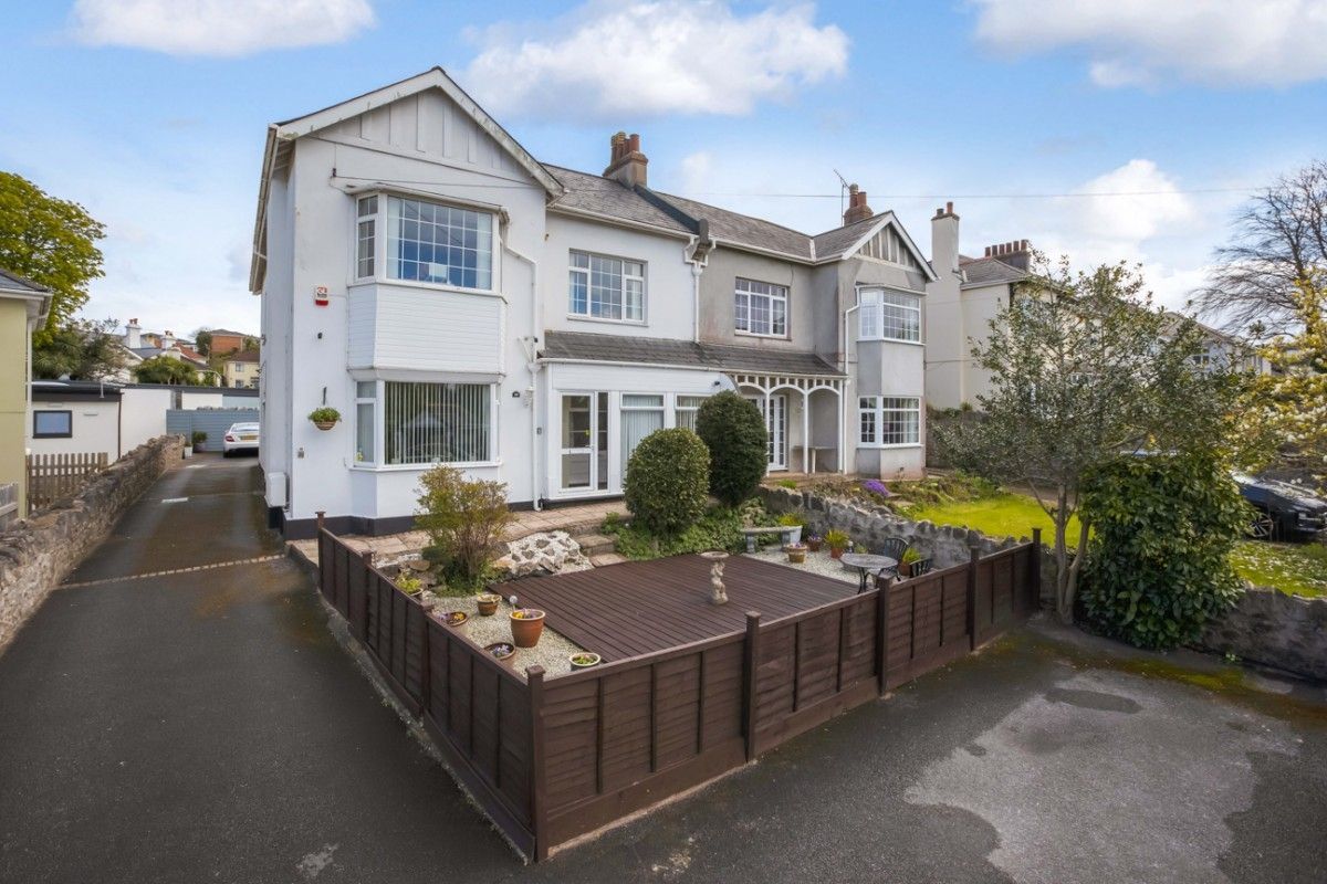 St Georges Crescent Torquay TQ1