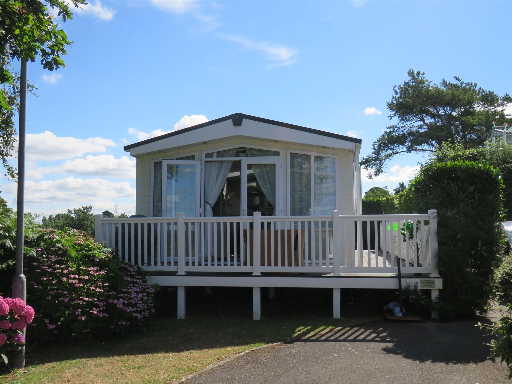 2 bed mobile/park home for sale in Napier Road, Hamworthy, Poole BH15
