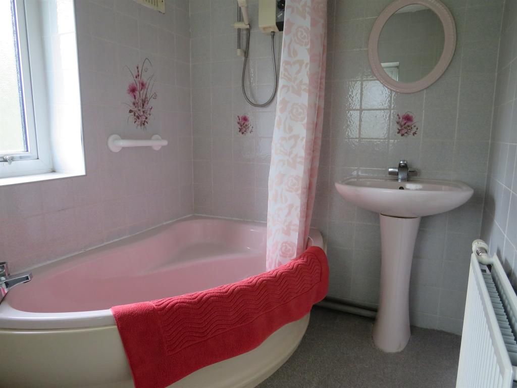 2 bed end terrace house to rent in Brook Meadow Road, Castle Bromwich