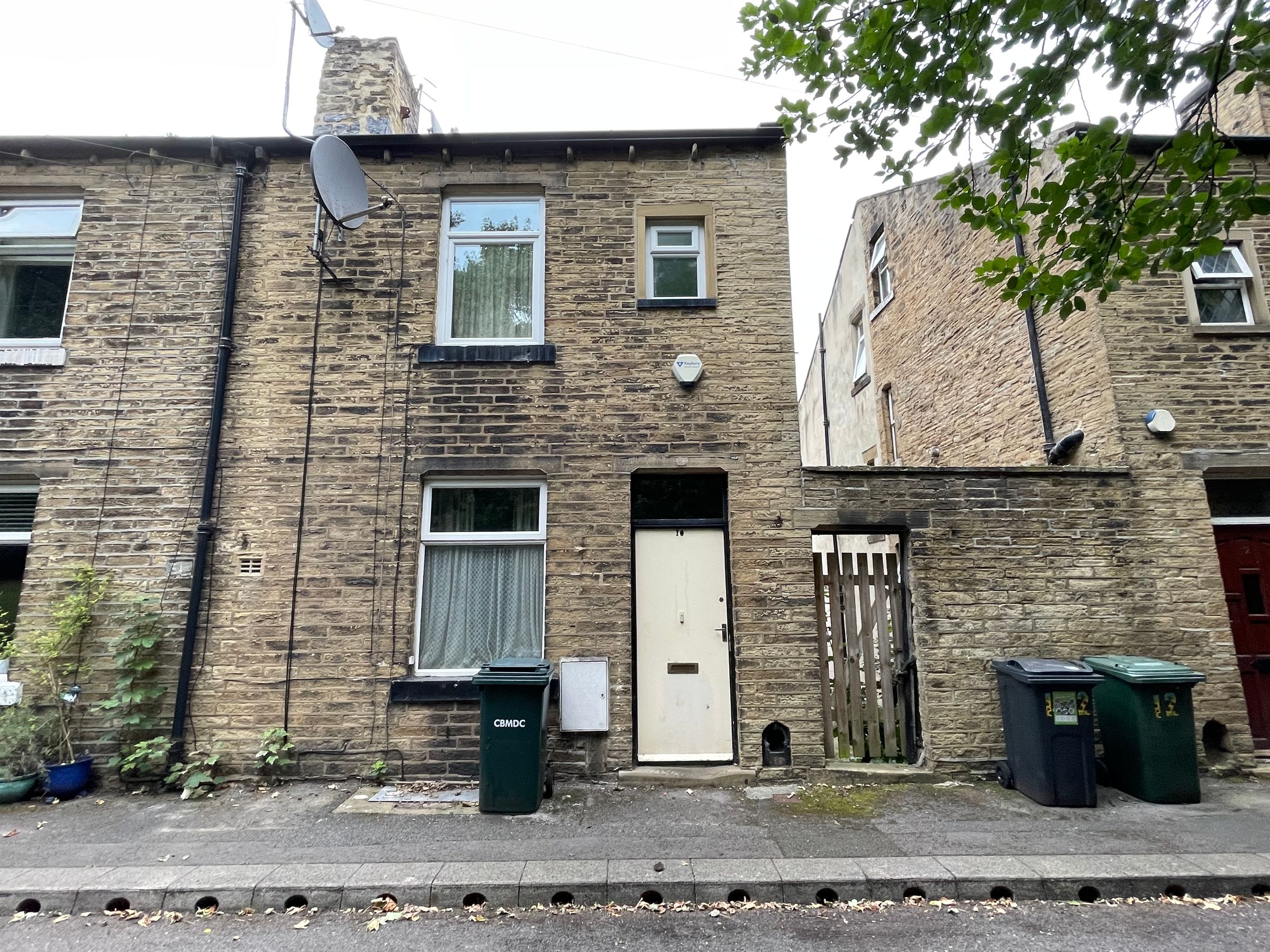 2 bed end terrace house for sale in 10 Duke Street, Keighley BD20 Zoopla