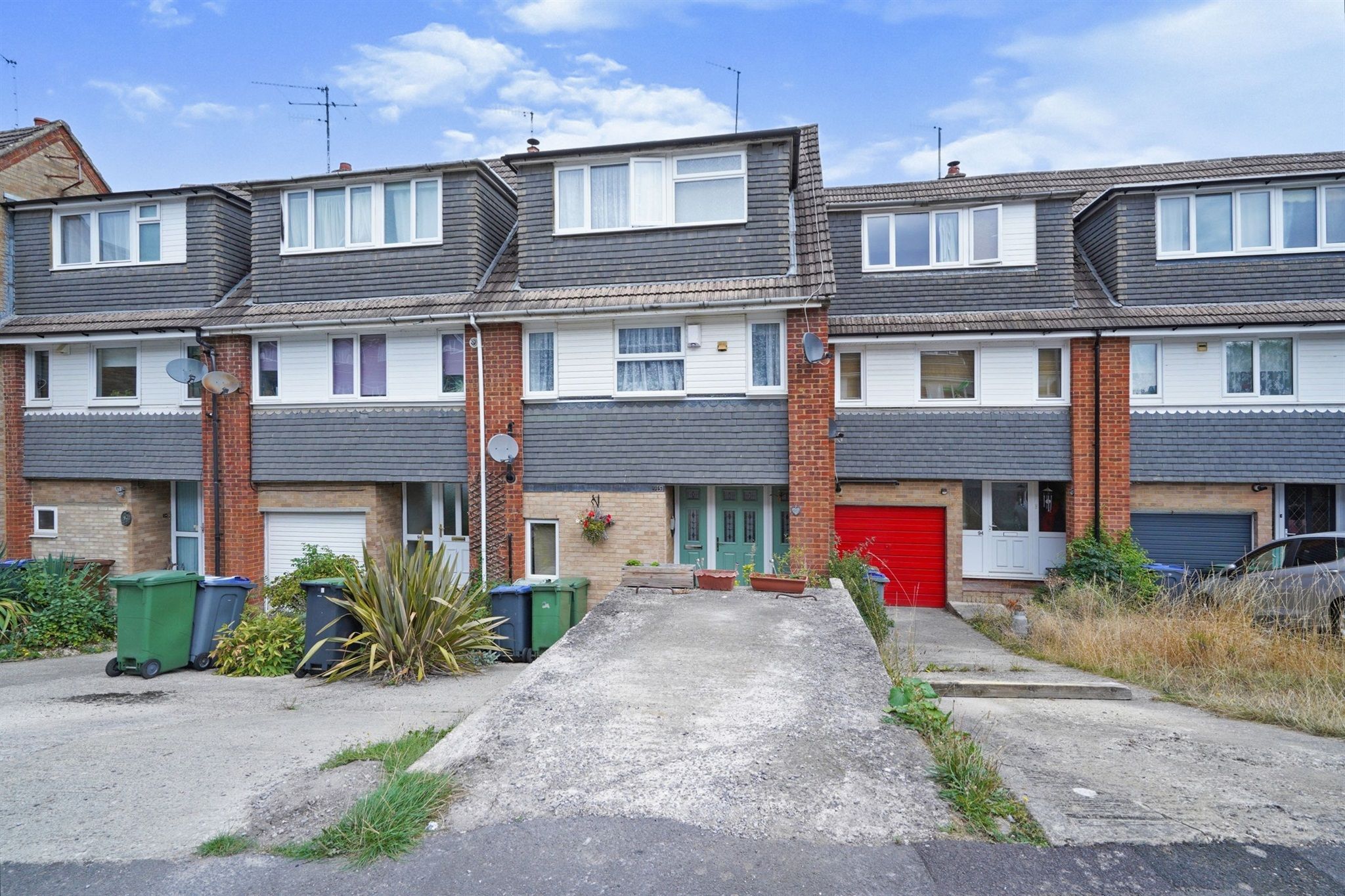 3 bed town house for sale in Wessington Park, Calne SN11 Zoopla