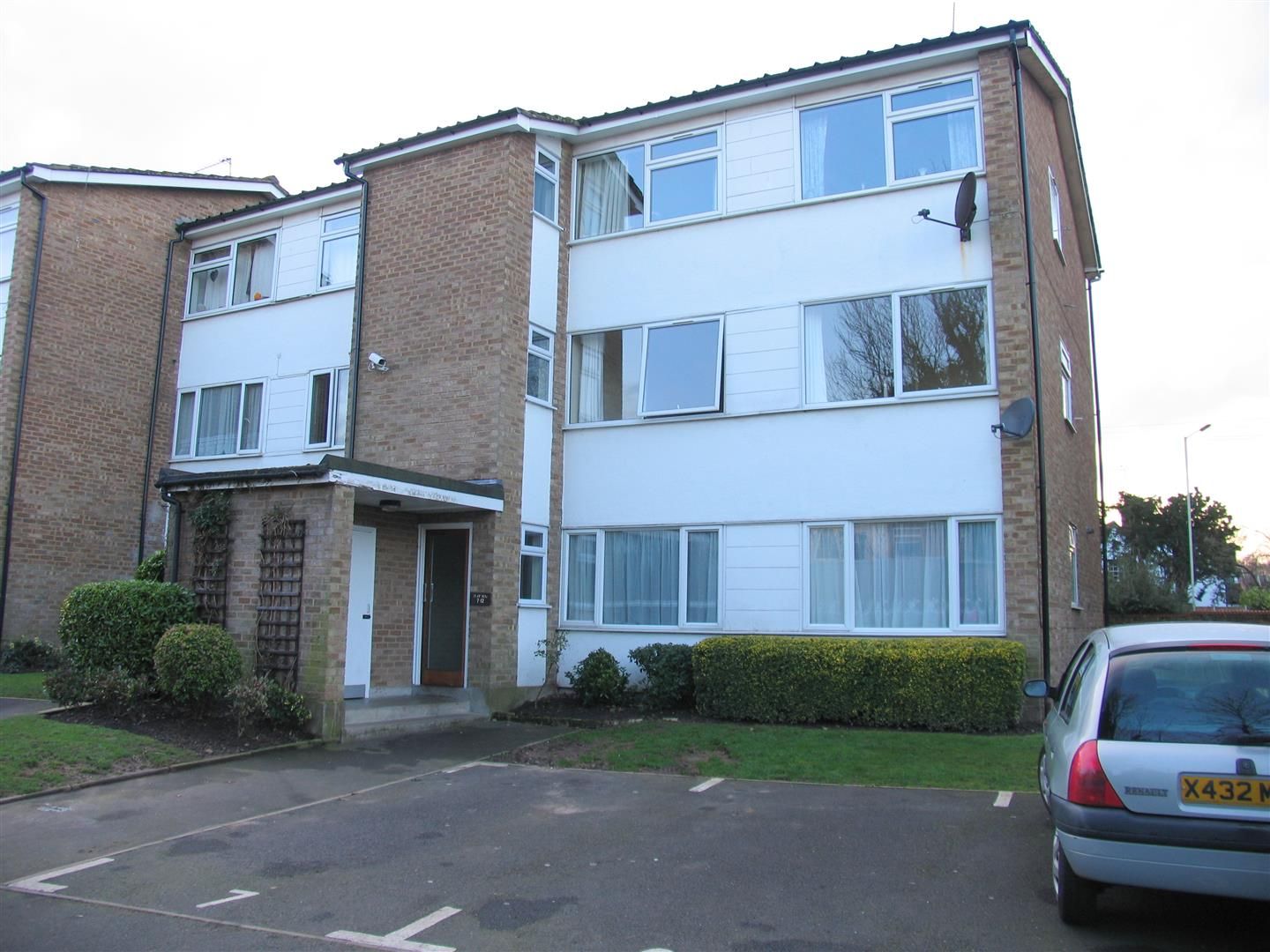 2 bed flat to rent in High Road, Broxbourne EN10 Zoopla