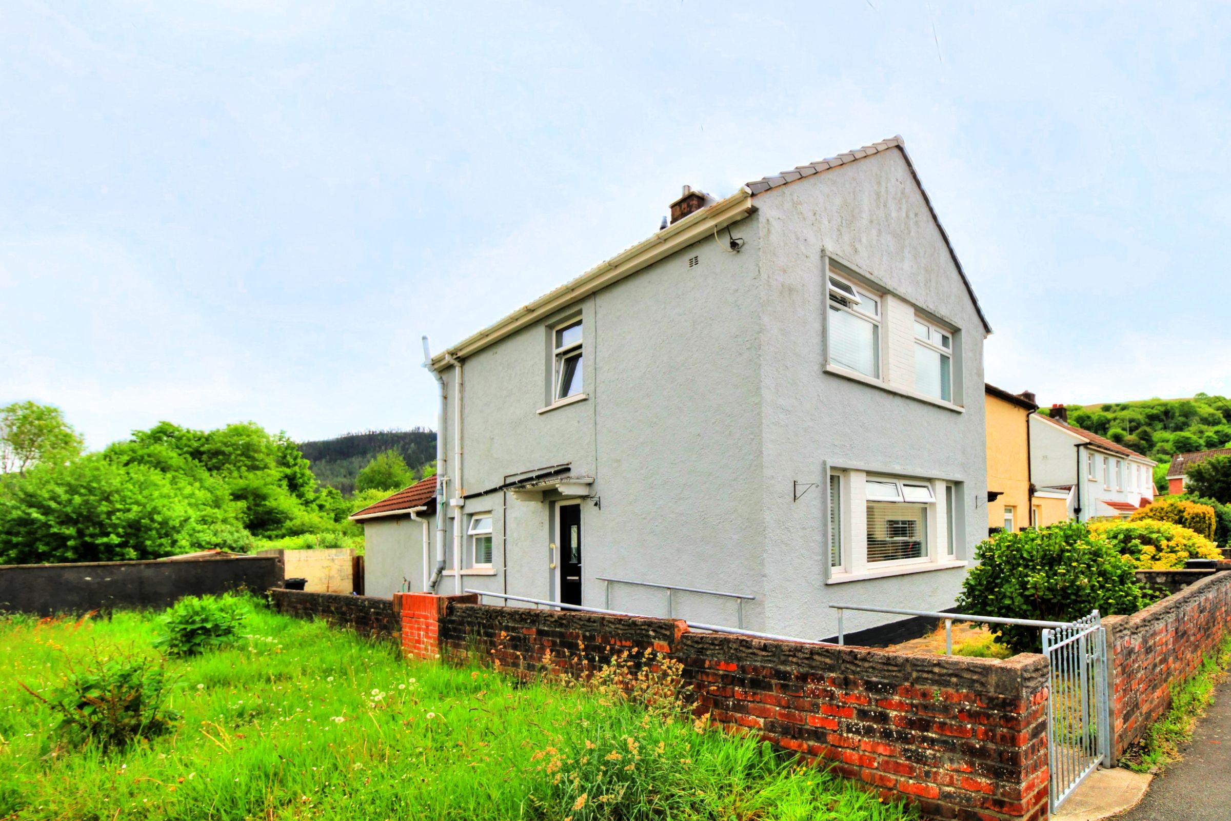 3 bed semidetached house for sale in Tymaen Crescent, Cwmavon, Port Talbot SA12 Zoopla