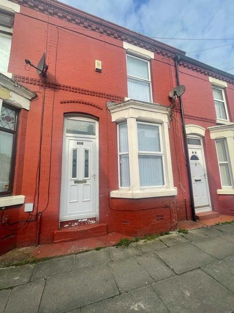 2 bed terraced house to rent in Southgate Road, Stoneycroft, Liverpool