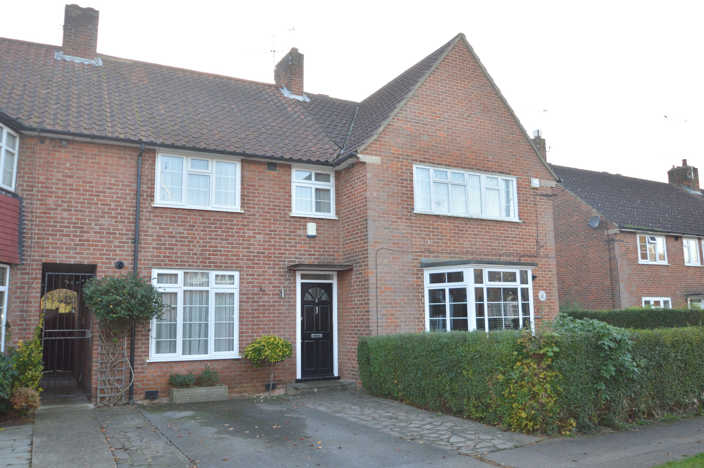 3 bed terraced house to rent in Newfields, Welwyn Garden City AL8 Zoopla