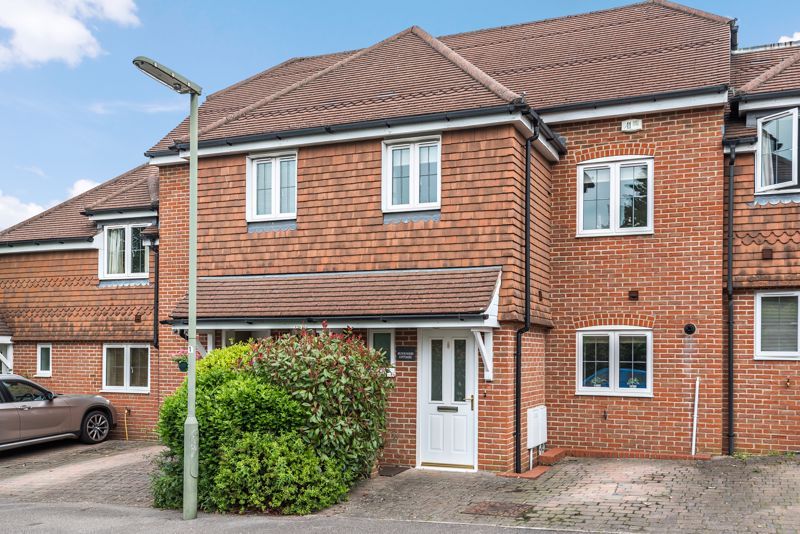 3 bed terraced house for sale in Hill Road, Beacon Hill, Hindhead GU26