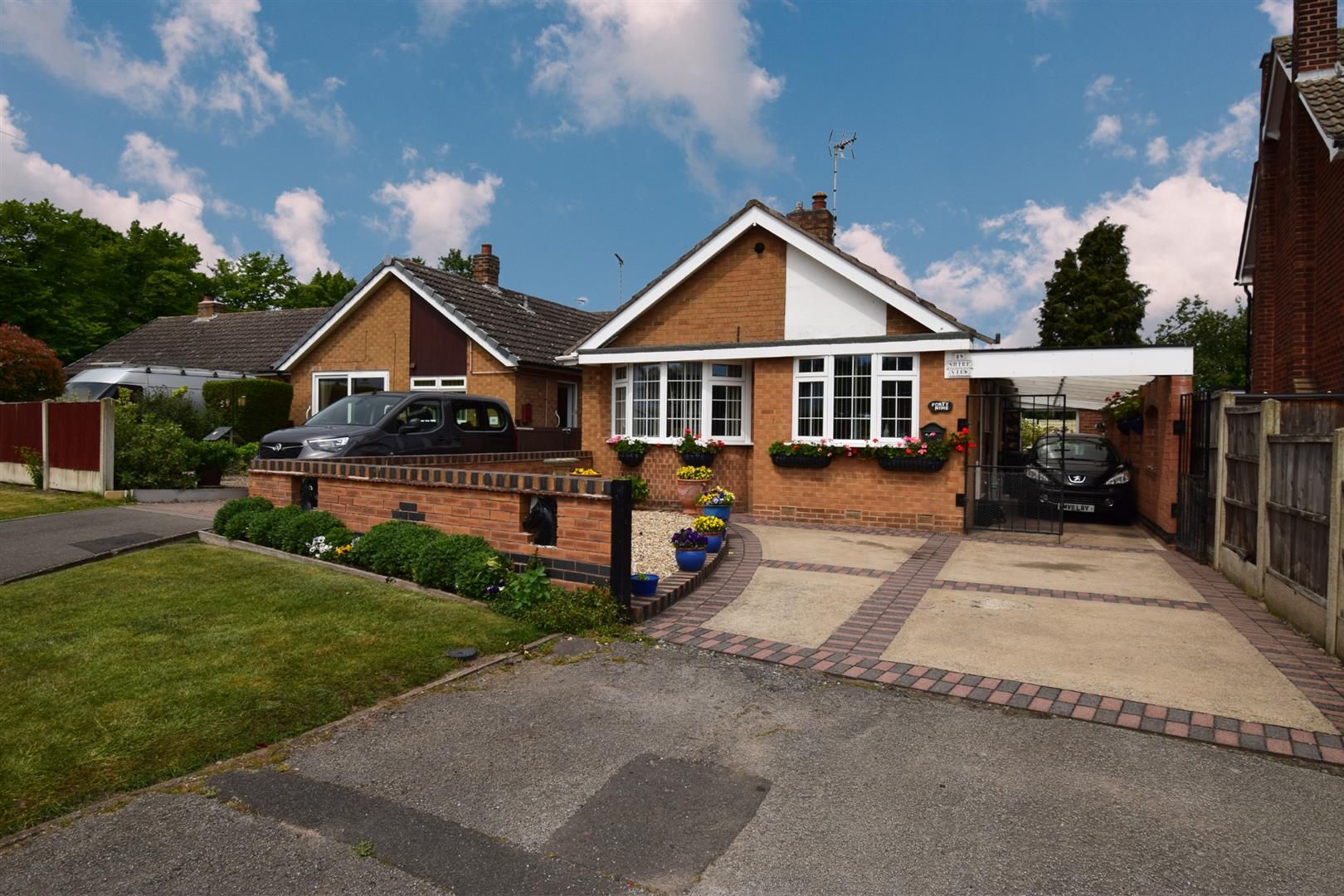 2 bed detached bungalow for sale in Bonner Lane, Calverton, Nottingham