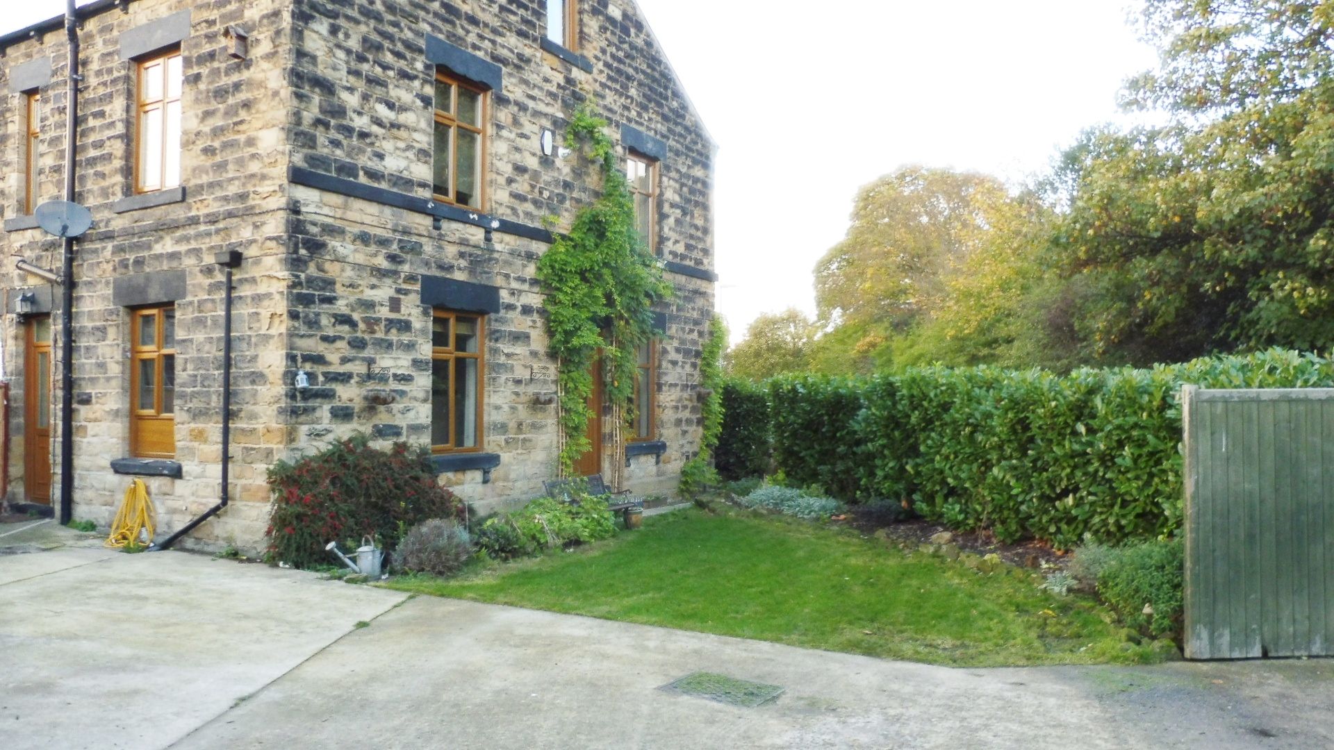 3 bed end terrace house for sale in Doncaster Road, Darfield S73 Zoopla
