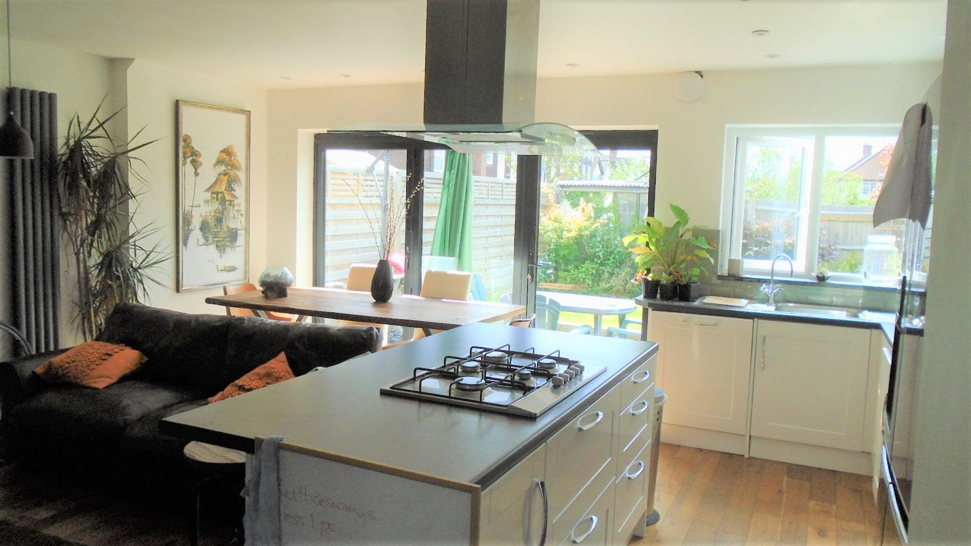 3 bed end terrace house to rent in Windmill Lane, Long Ditton, Surbiton