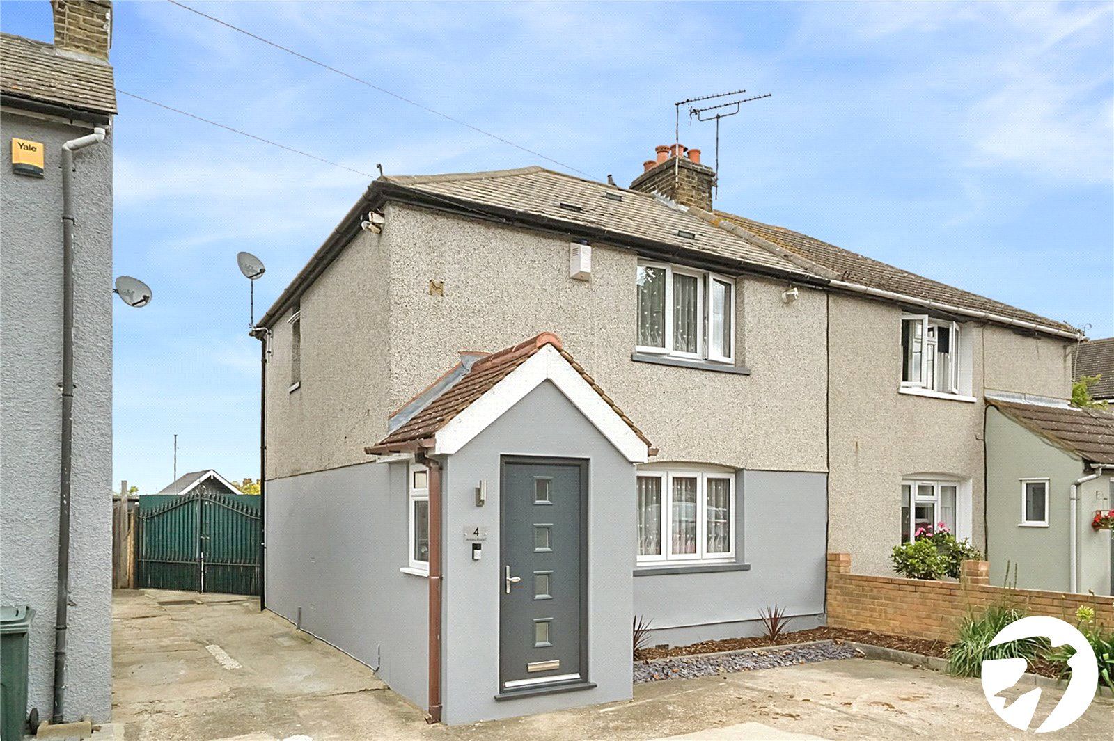 3 bed detached house for sale in Ames Road, DA10 Zoopla