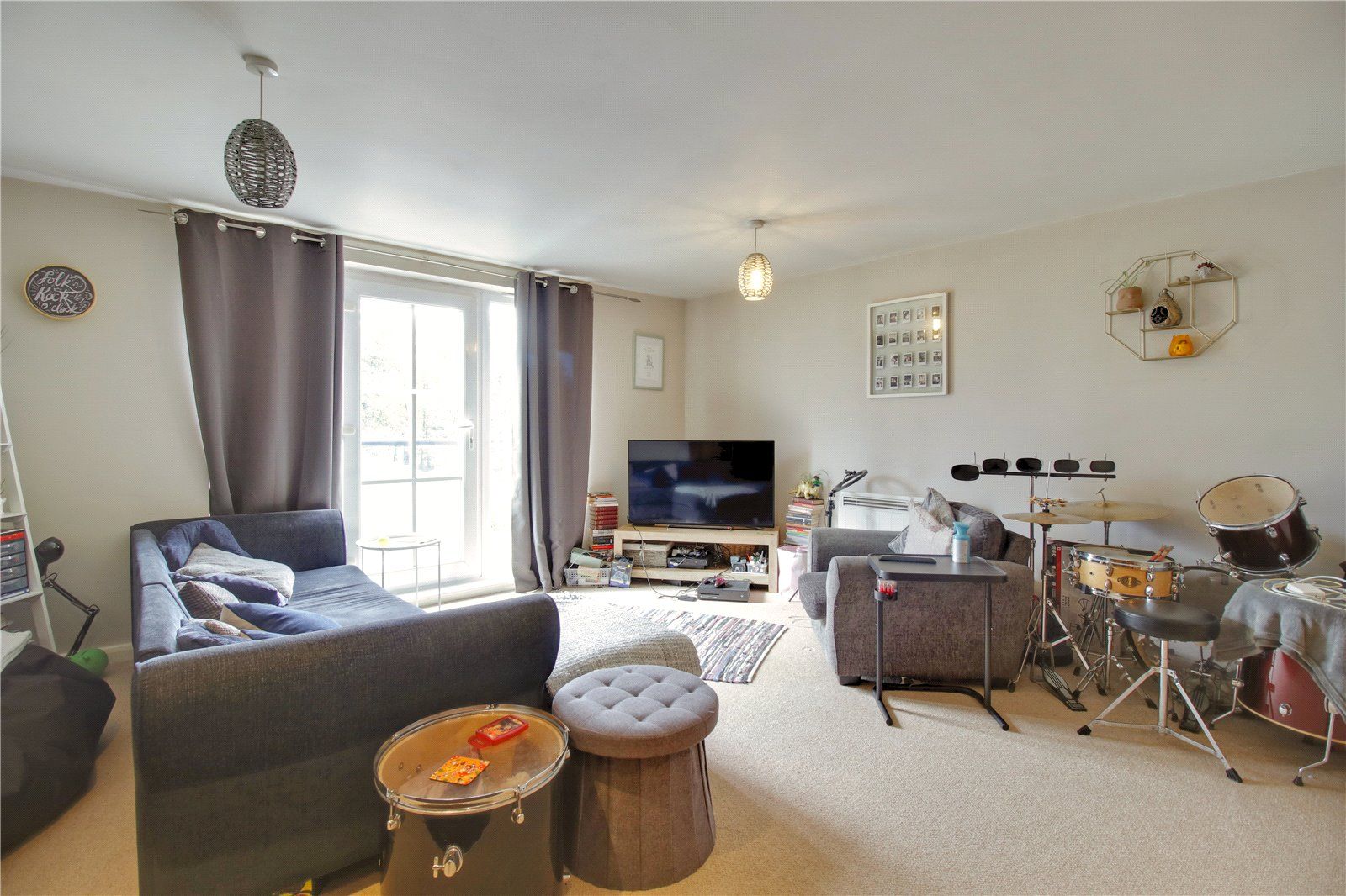 2 bed flat for sale in Henconner Lane, Bramley, Leeds, West Yorkshire
