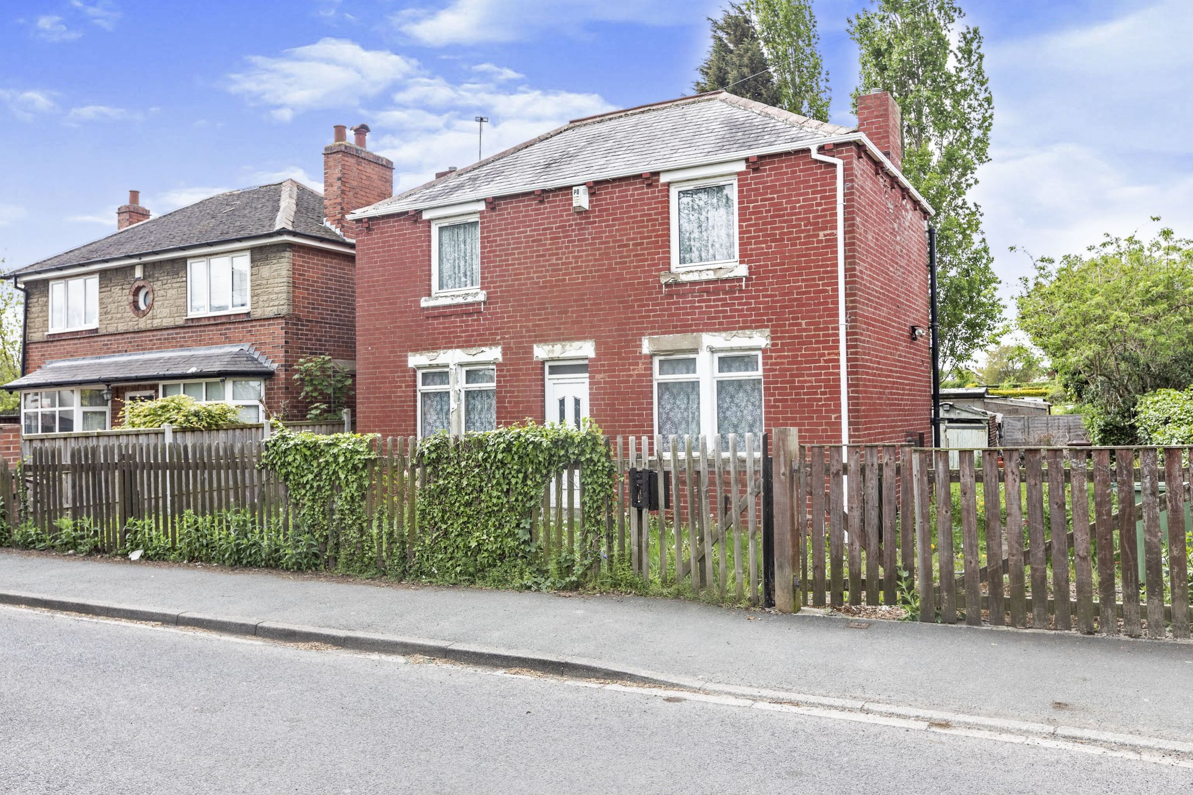3 bed detached house for sale in Pinfold Lane, Mickletown Methley, Leeds, West Yorkshire LS26
