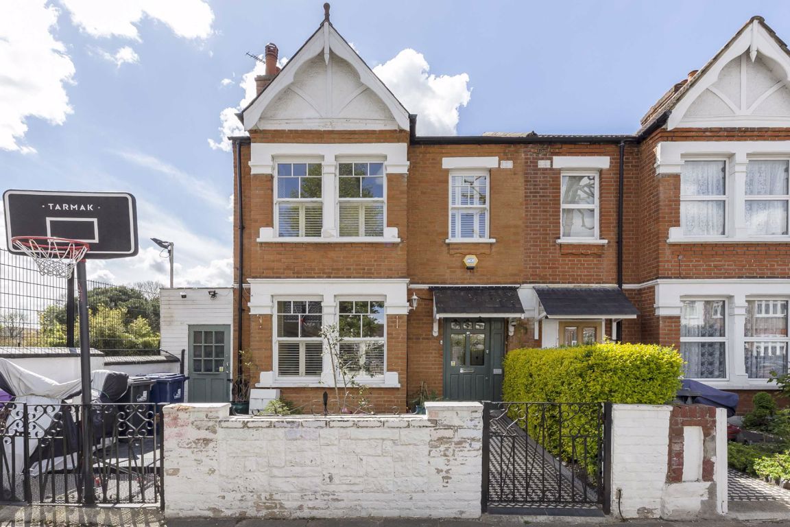 5 bed semidetached house for sale in Hereford Road, London W5 Zoopla