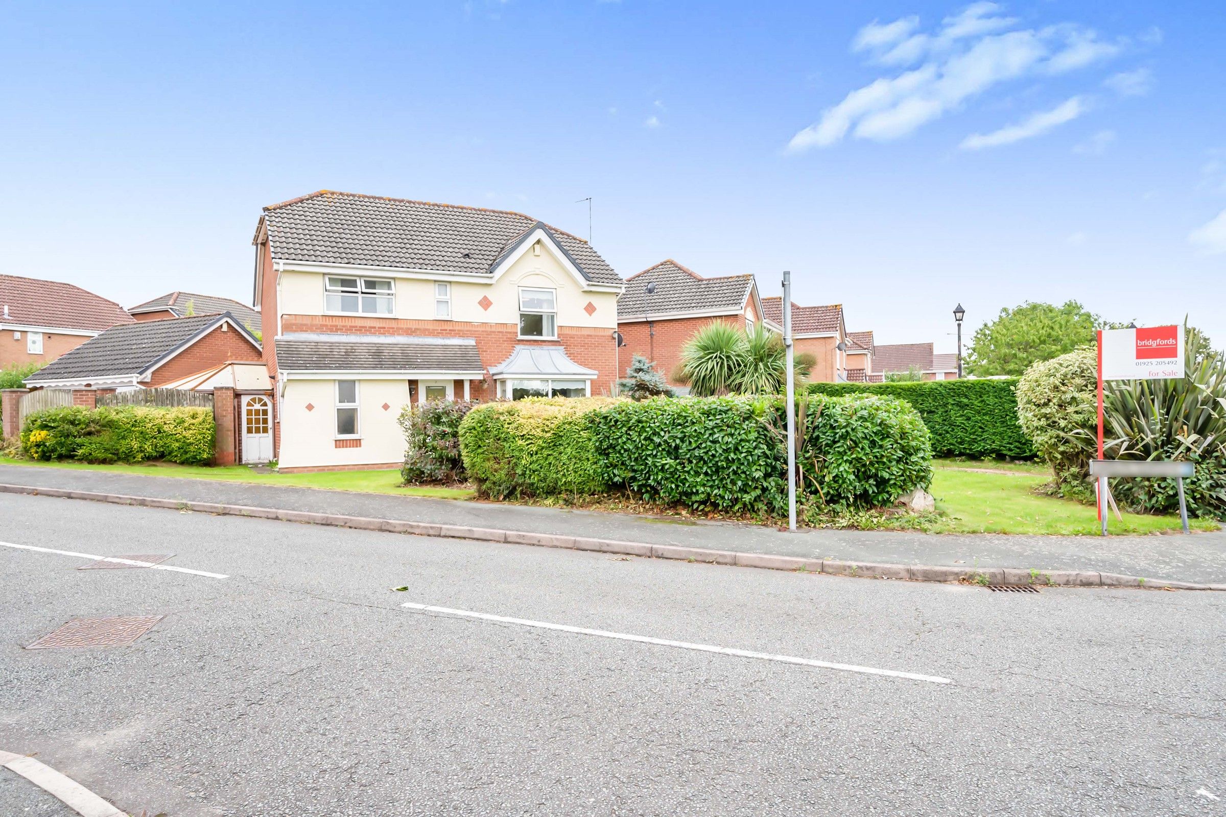 4 bed detached house for sale in Harlyn Gardens, Penketh, Warrington