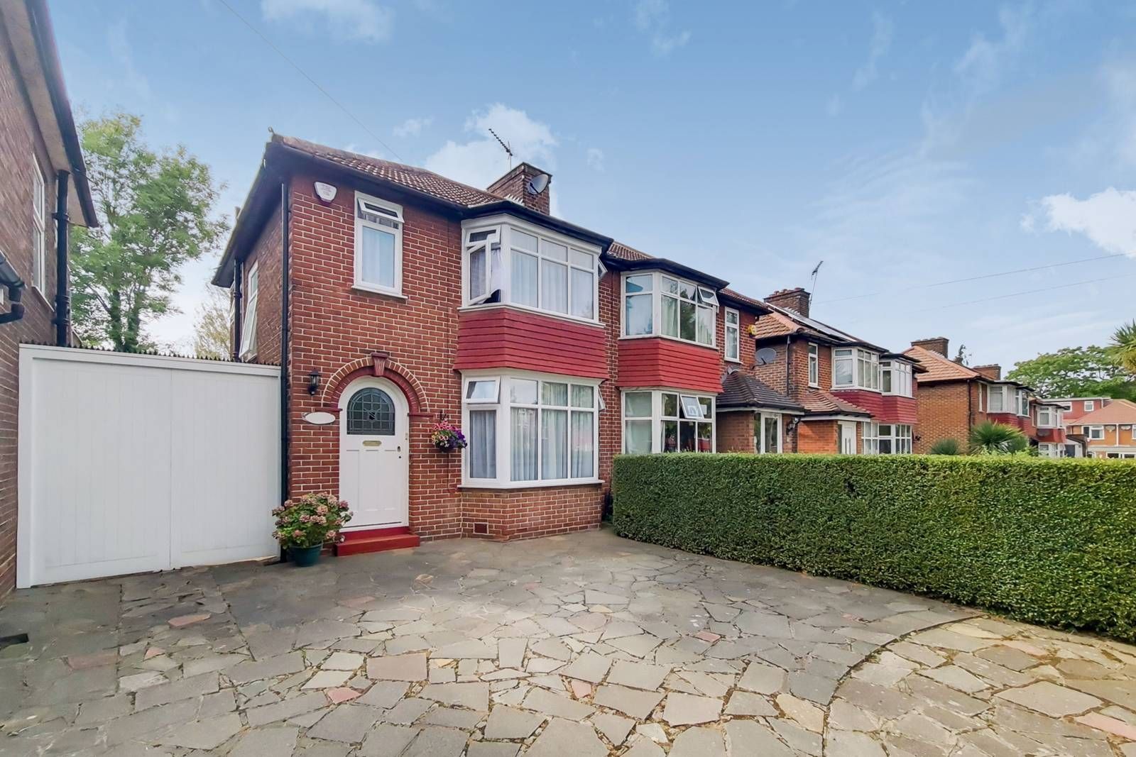 3 bed semidetached house for sale in Peareswood Gardens, Stanmore HA7