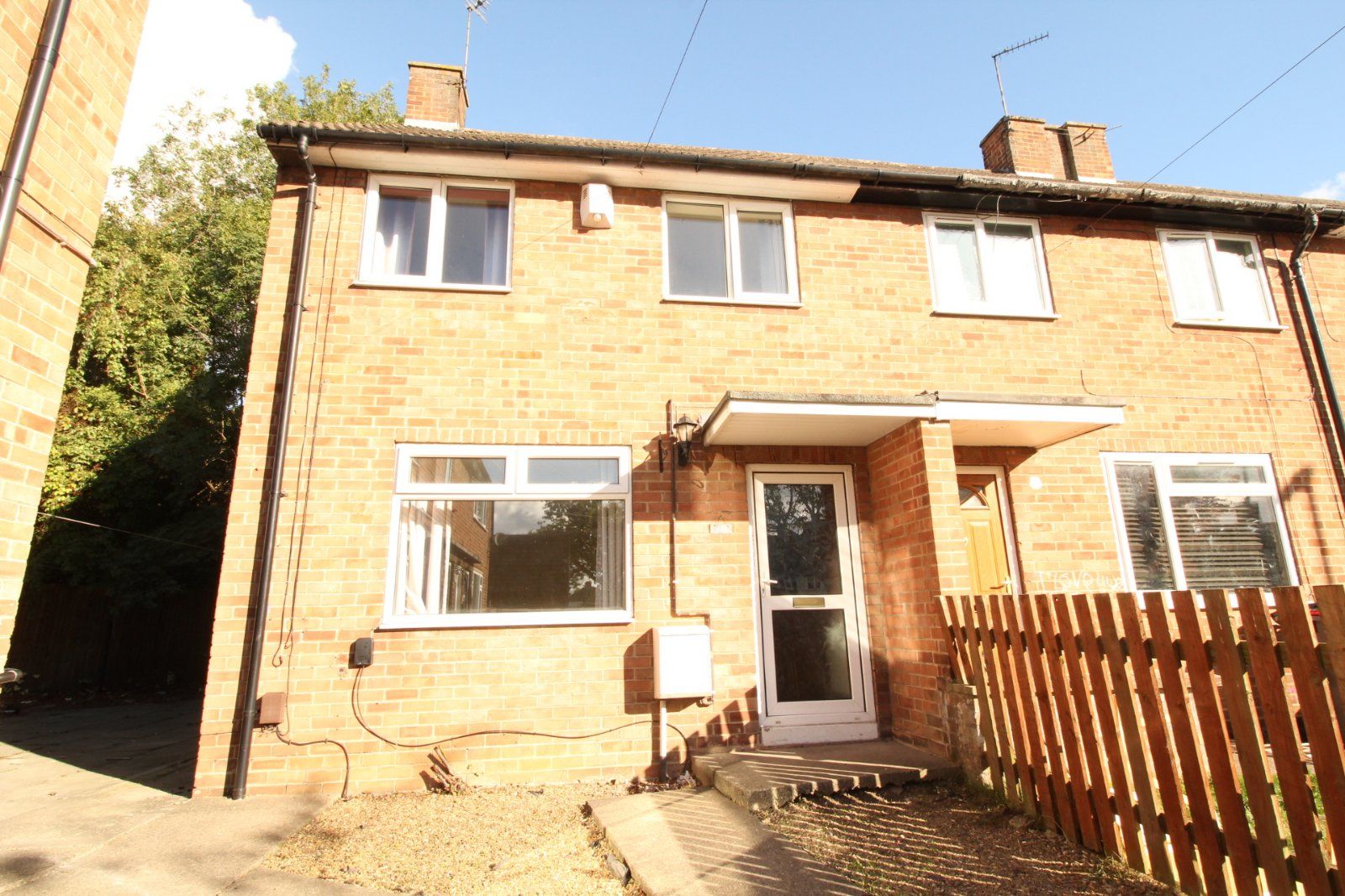3 bed end terrace house for sale in Kingsway West, York, North