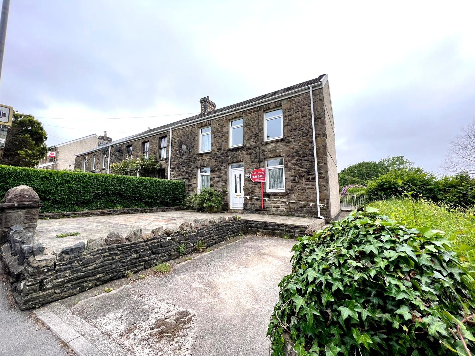 3 bed semidetached house for sale in Birchgrove Road, Birchgrove