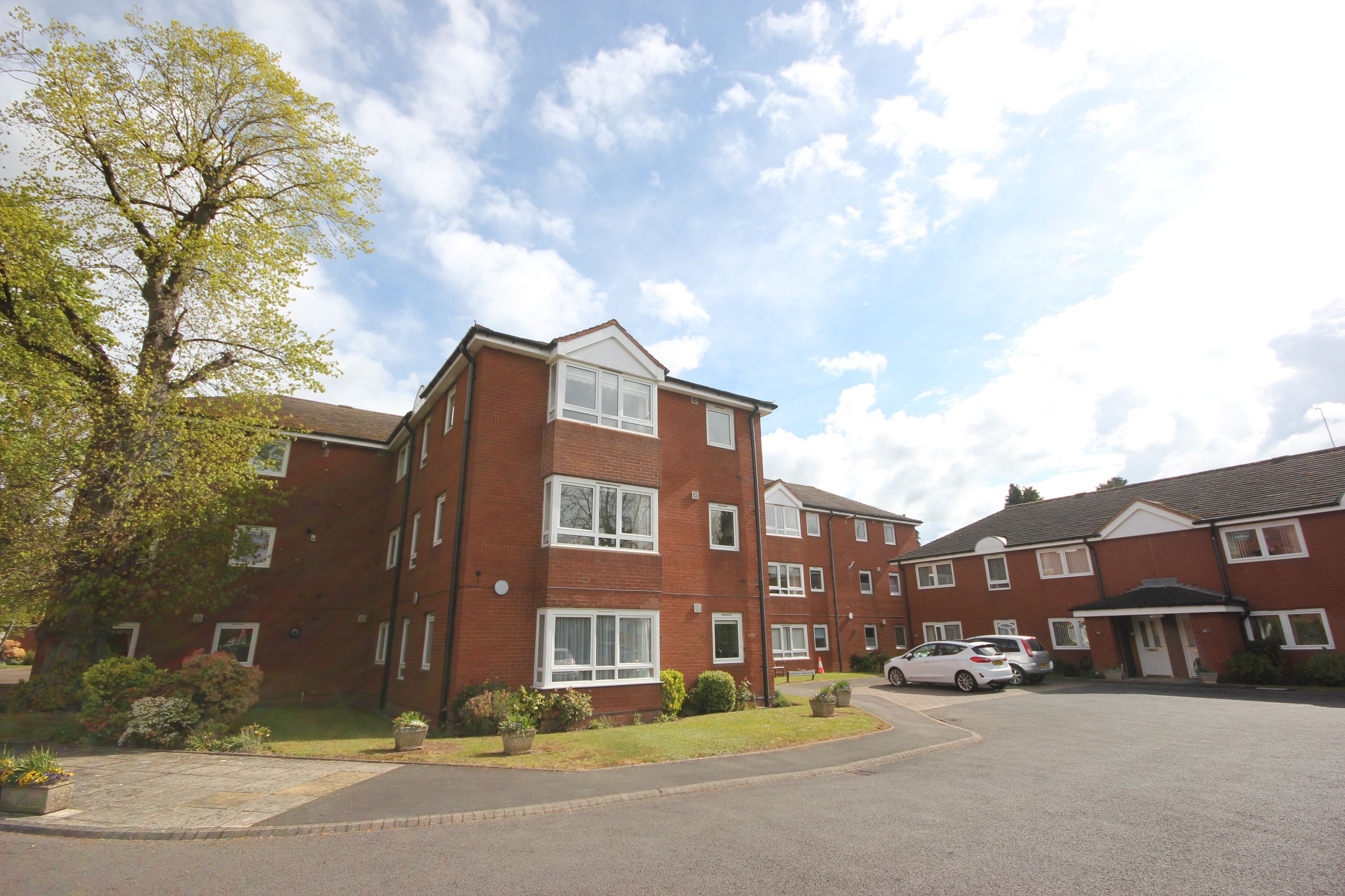 Malvern Court, Warwick Road, Solihull B91  