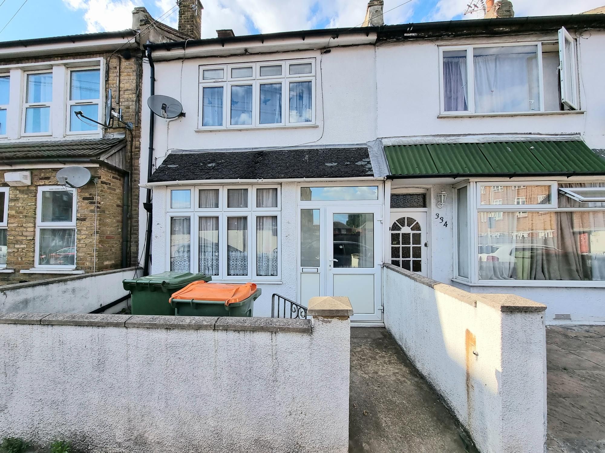 3 bed terraced house for sale in Grange Road, London E13 Zoopla