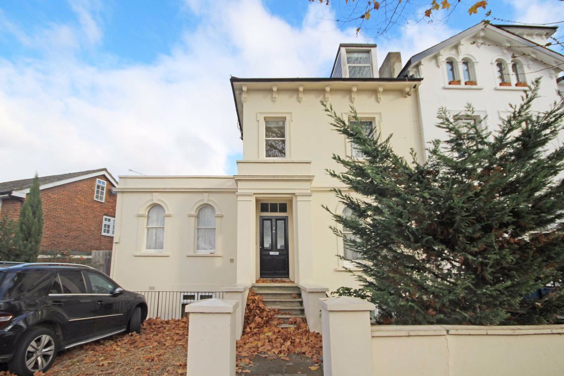 1 bed flat to rent in Copthall Gardens, Twickenham TW1 Zoopla