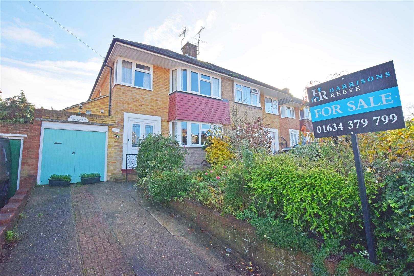 3 bed semidetached house for sale in Maidstone Road, Rainham, Gillingham ME8 Zoopla