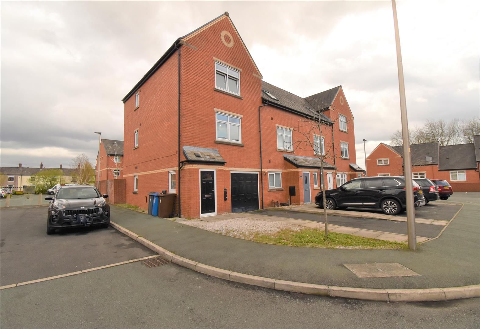 3 bed town house for sale in Pendle Court, Leigh WN7 Zoopla