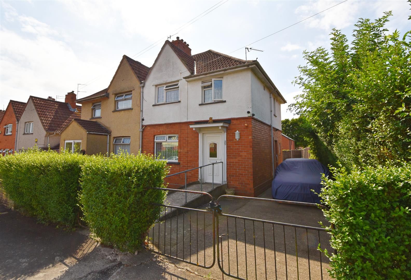 3 bed semidetached house for sale in Chilton Road, Knowle, Bristol BS4