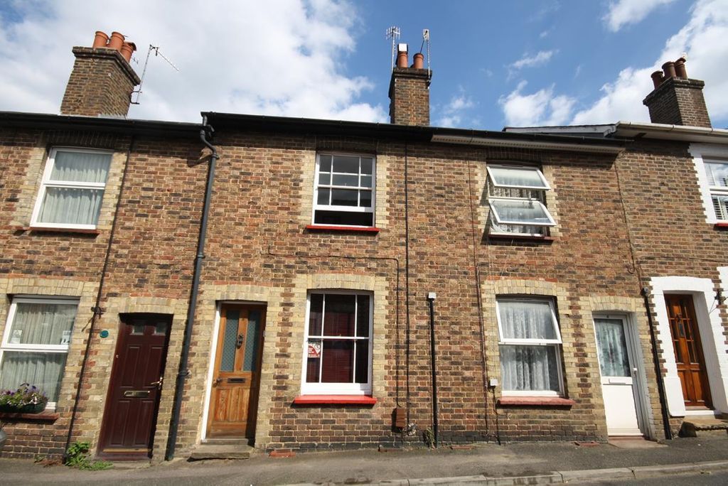 2 bed terraced house to rent in Hart Gardens, Dorking RH4 Zoopla