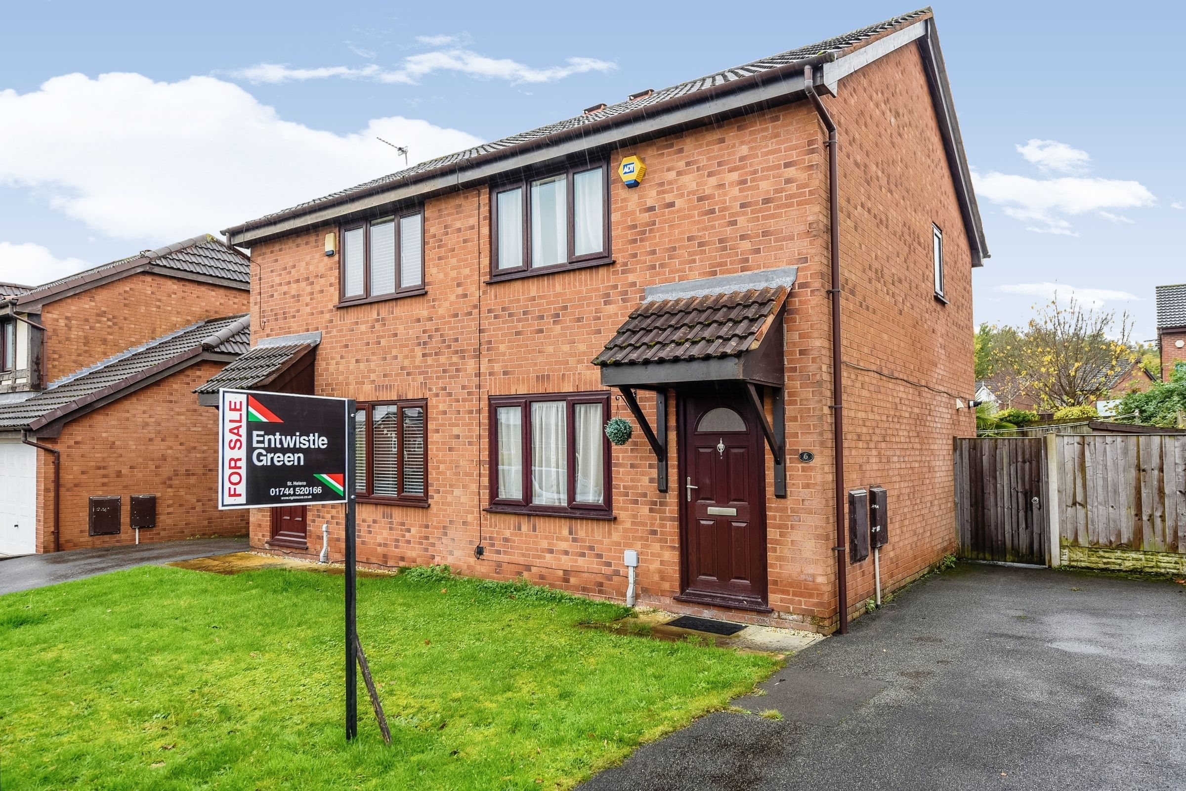 2 bed semidetached house for sale in Lancashire Gardens, St. Helens