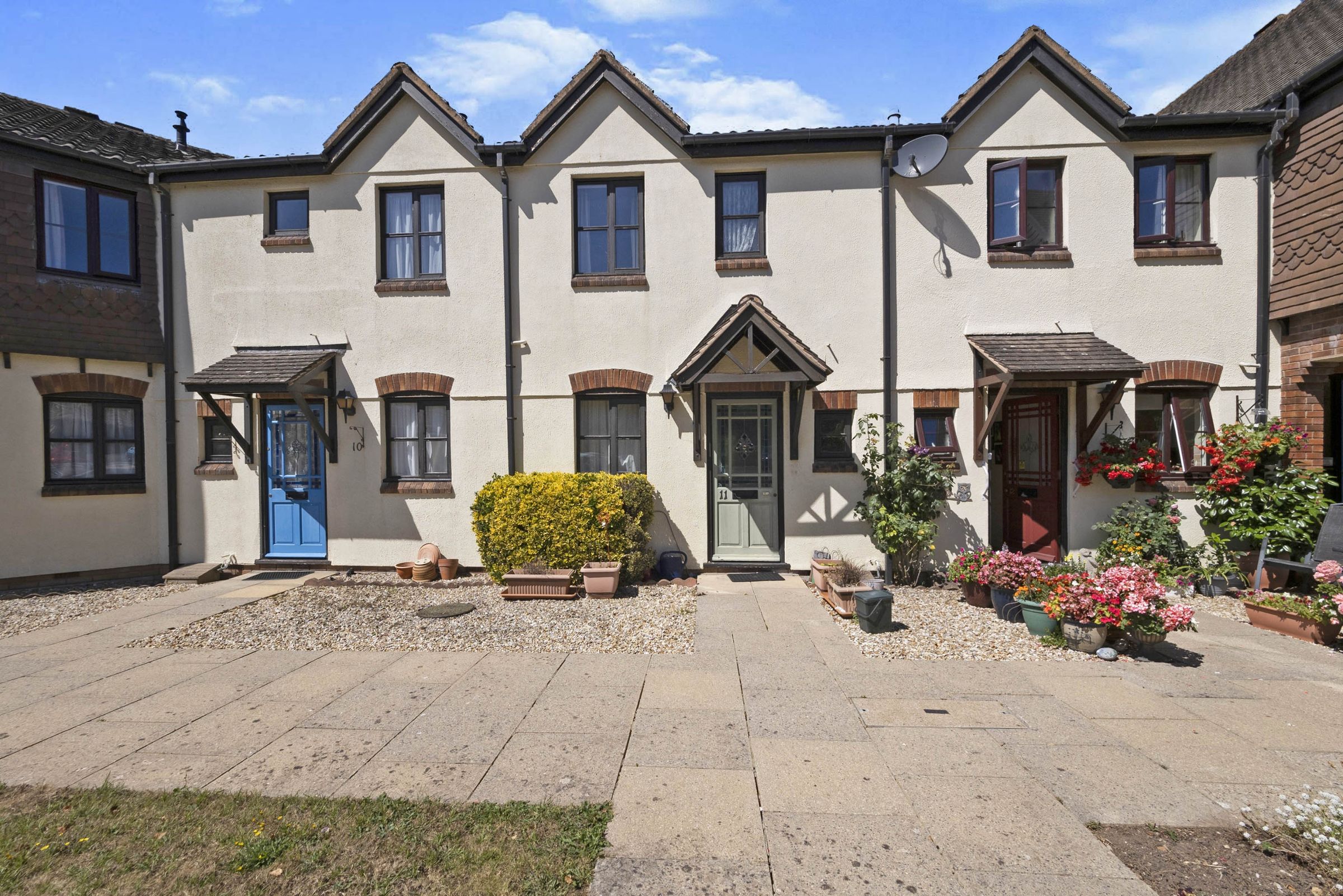 2 bed detached house for sale in Fairwaters, Longford Lane