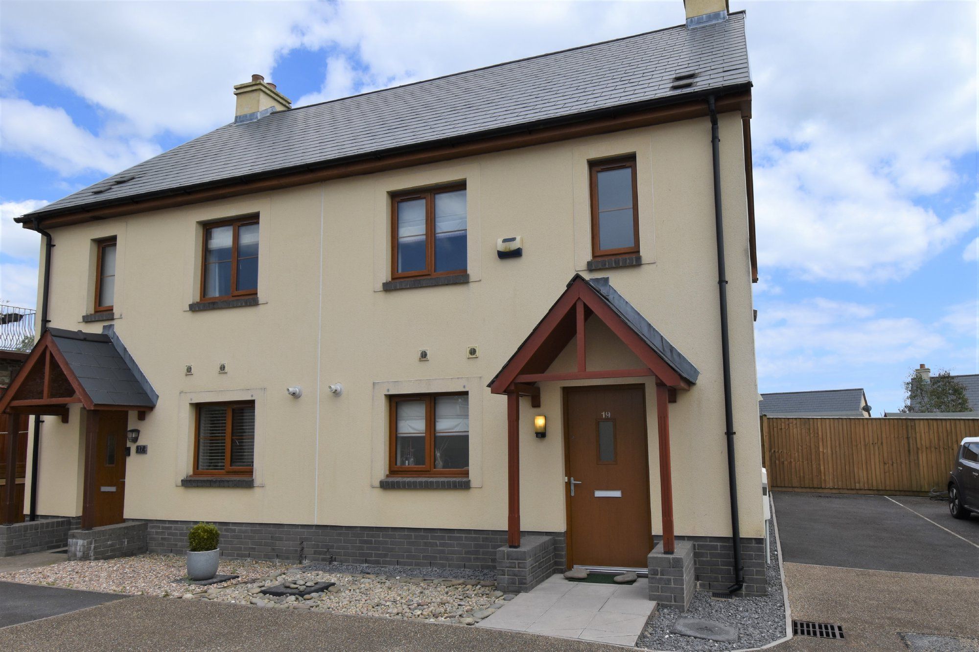 3 bed semidetached house for sale in Coppins Park, Pentlepoir