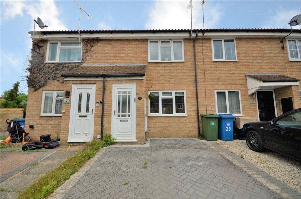 2 bed terraced house for sale in Appletree Way, Owlsmoor, Sandhurst