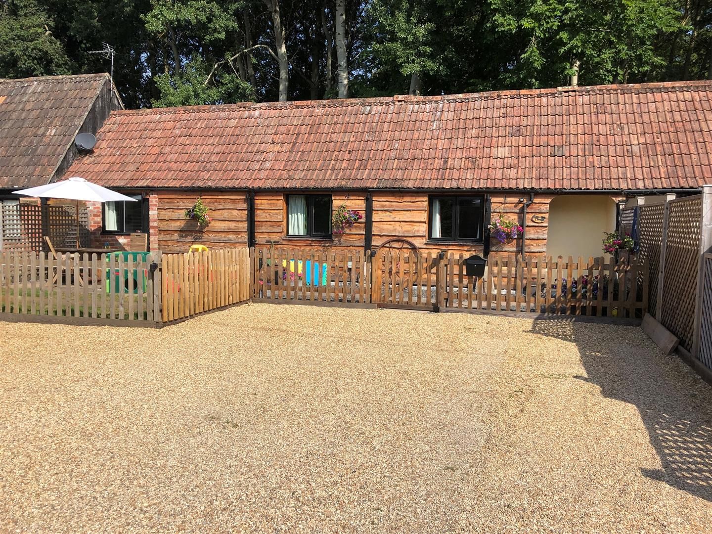 2 bed property for sale in Quemerford, Calne SN11 Zoopla