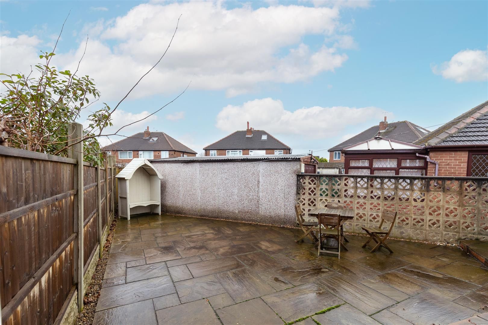 4 bed semidetached house for sale in Lowther Grove, Garforth, Leeds LS25 Zoopla