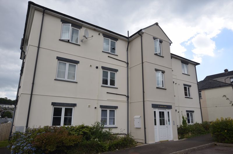 2 bed flat to rent in Dennison Road, Bodmin PL31 Zoopla
