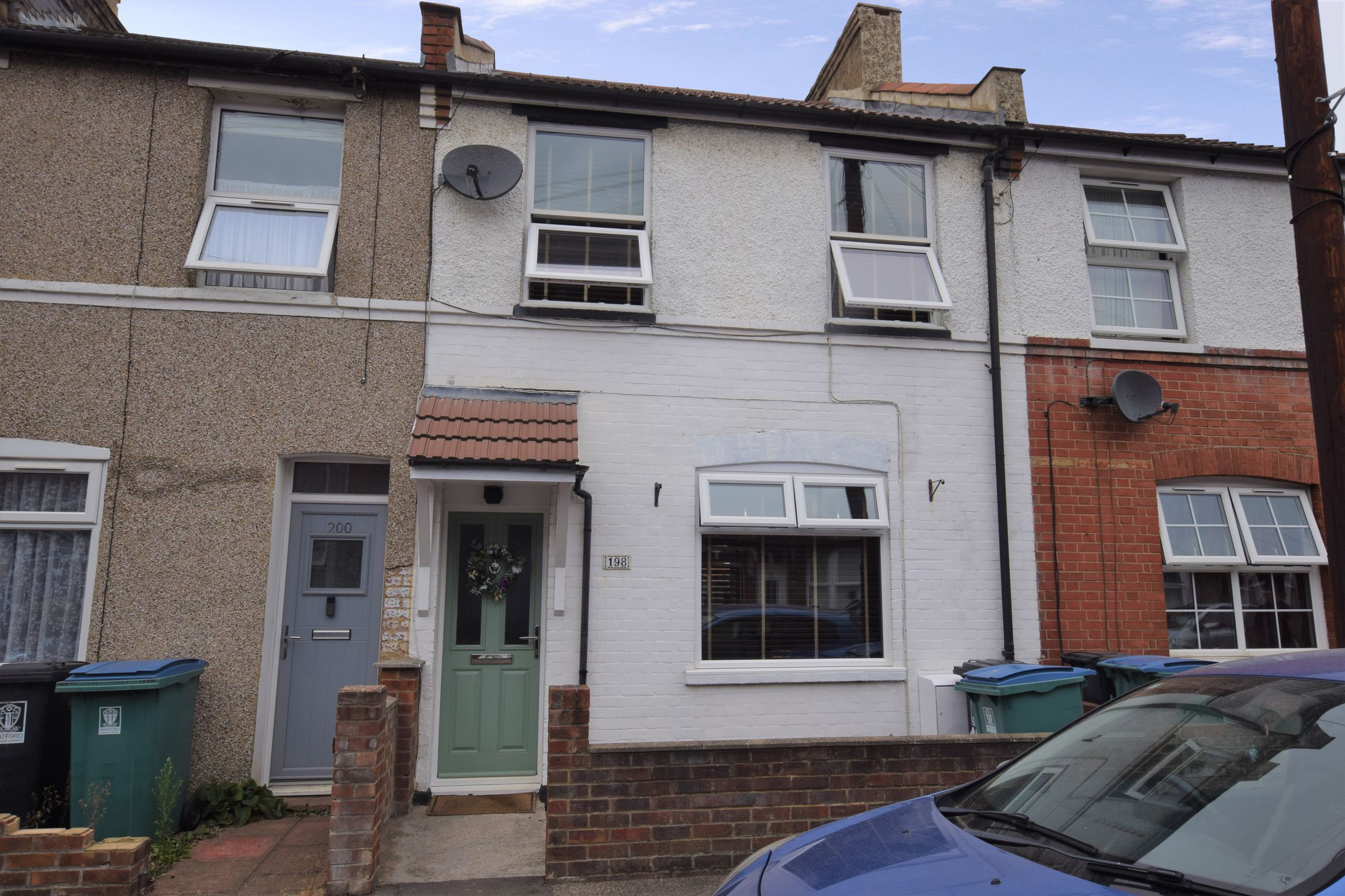 3 bed terraced house for sale in Chester Road, Watford WD18 Zoopla