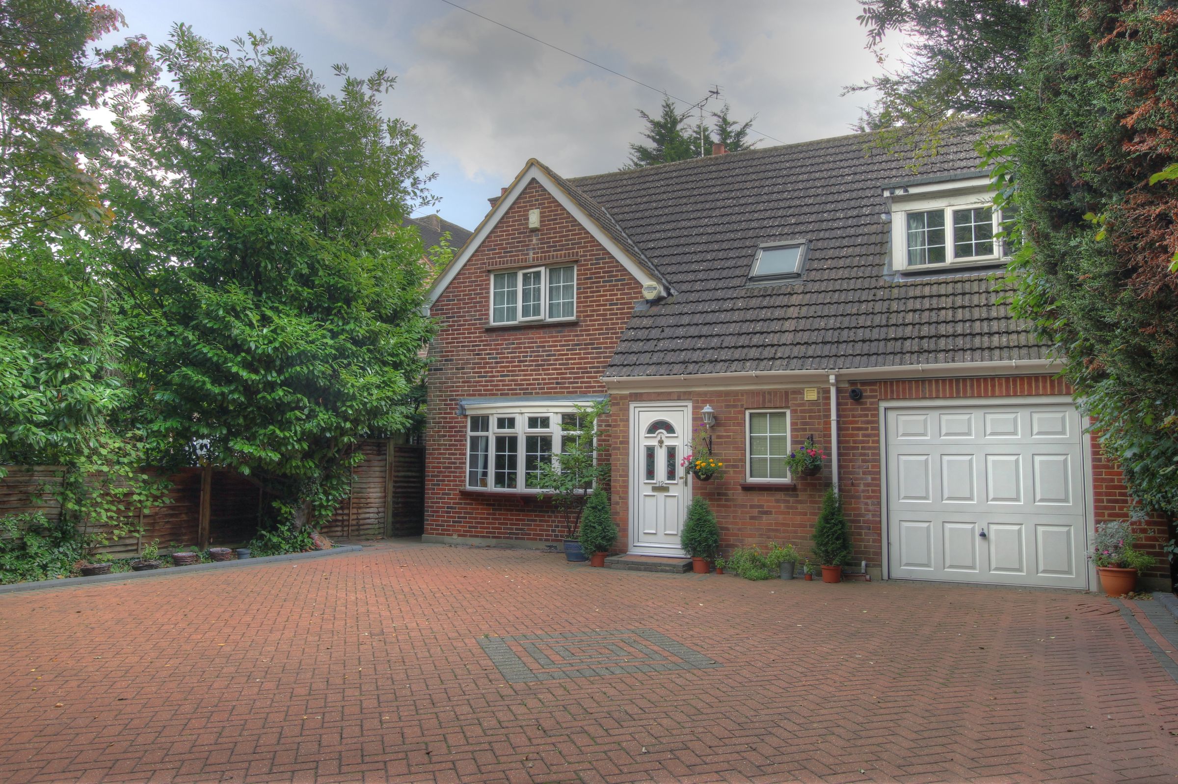 4 bed detached house for sale in Langley Road, Langley, Slough SL3 Zoopla