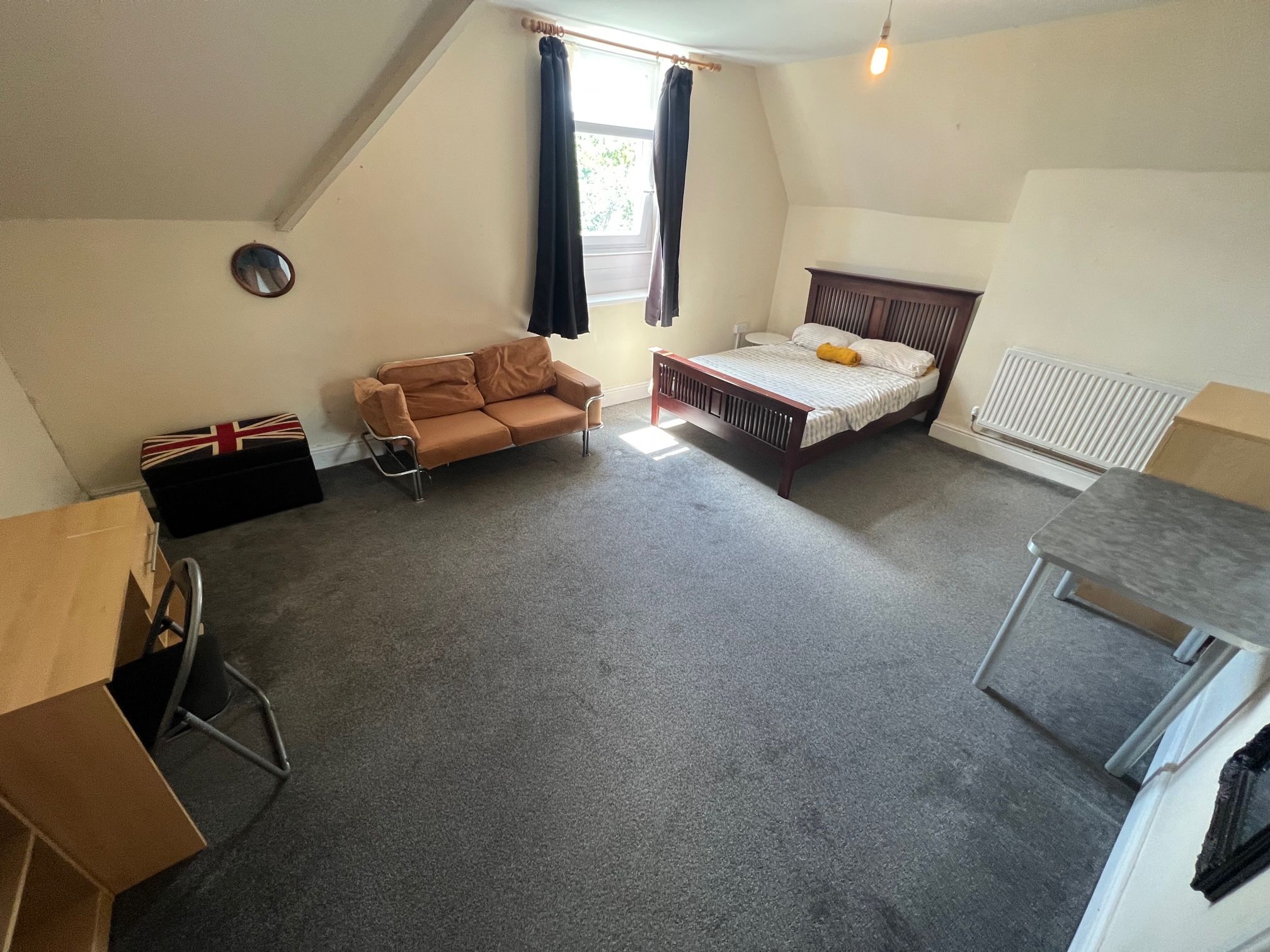4 bed terraced house to rent in The Promenade, Mount Pleasant, Swansea