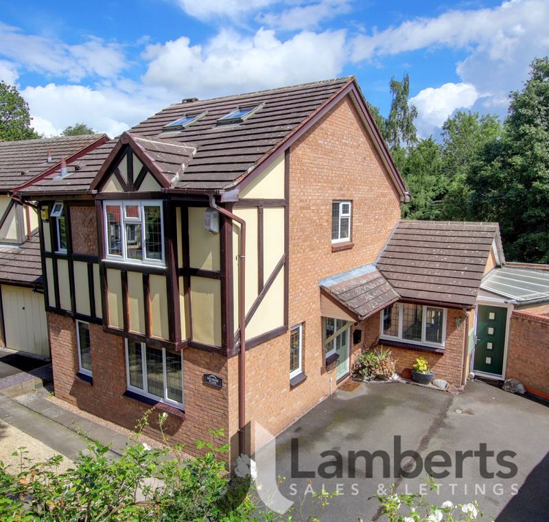 3 bed detached house for sale in Plymouth Close, Headless Cross