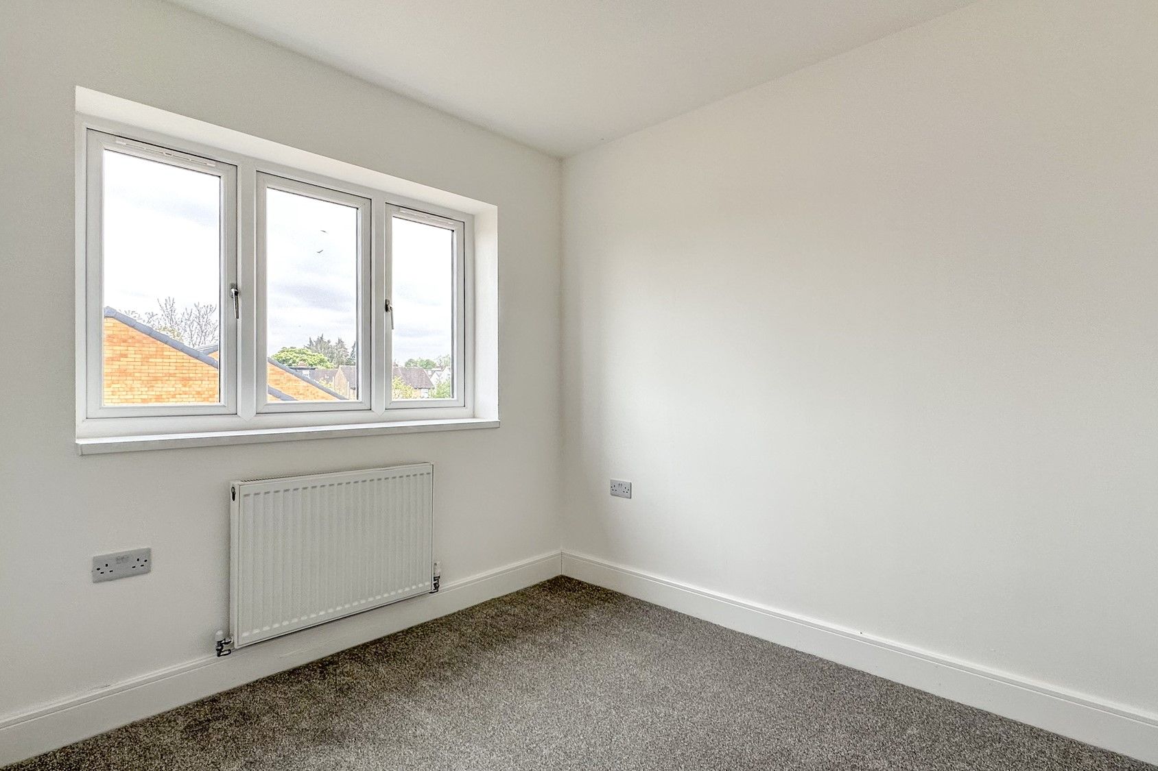 3 bed semidetached house for sale in Wingate Road, Luton LU4 Zoopla