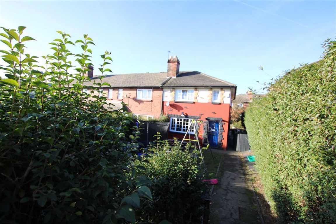 3 bed property for sale in Lupton Avenue, Burmantofts, Leeds, West