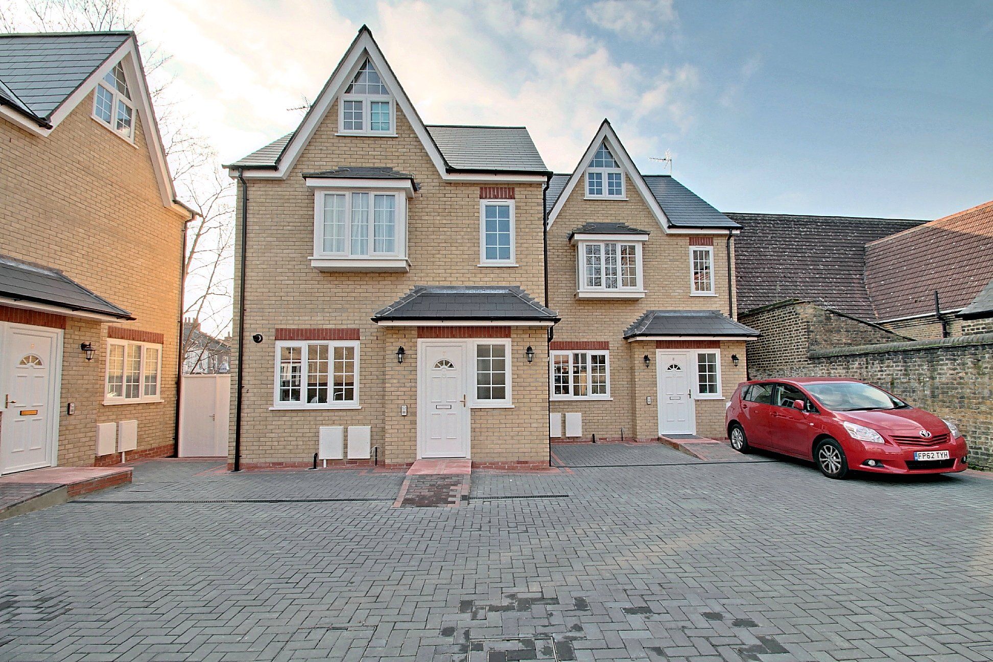 3 bed town house for sale in Palmerston Road, London E17 Zoopla