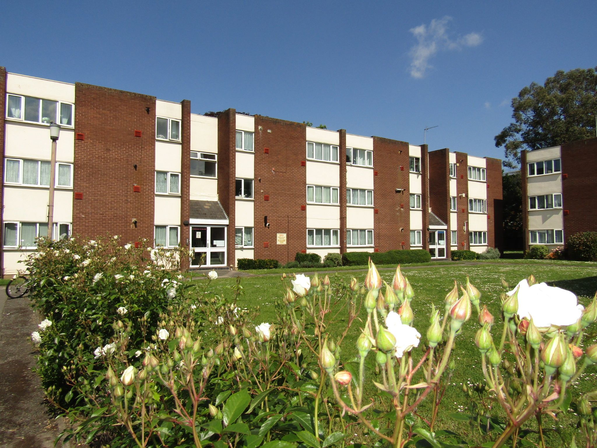 Sandown Close, Cranford TW5  