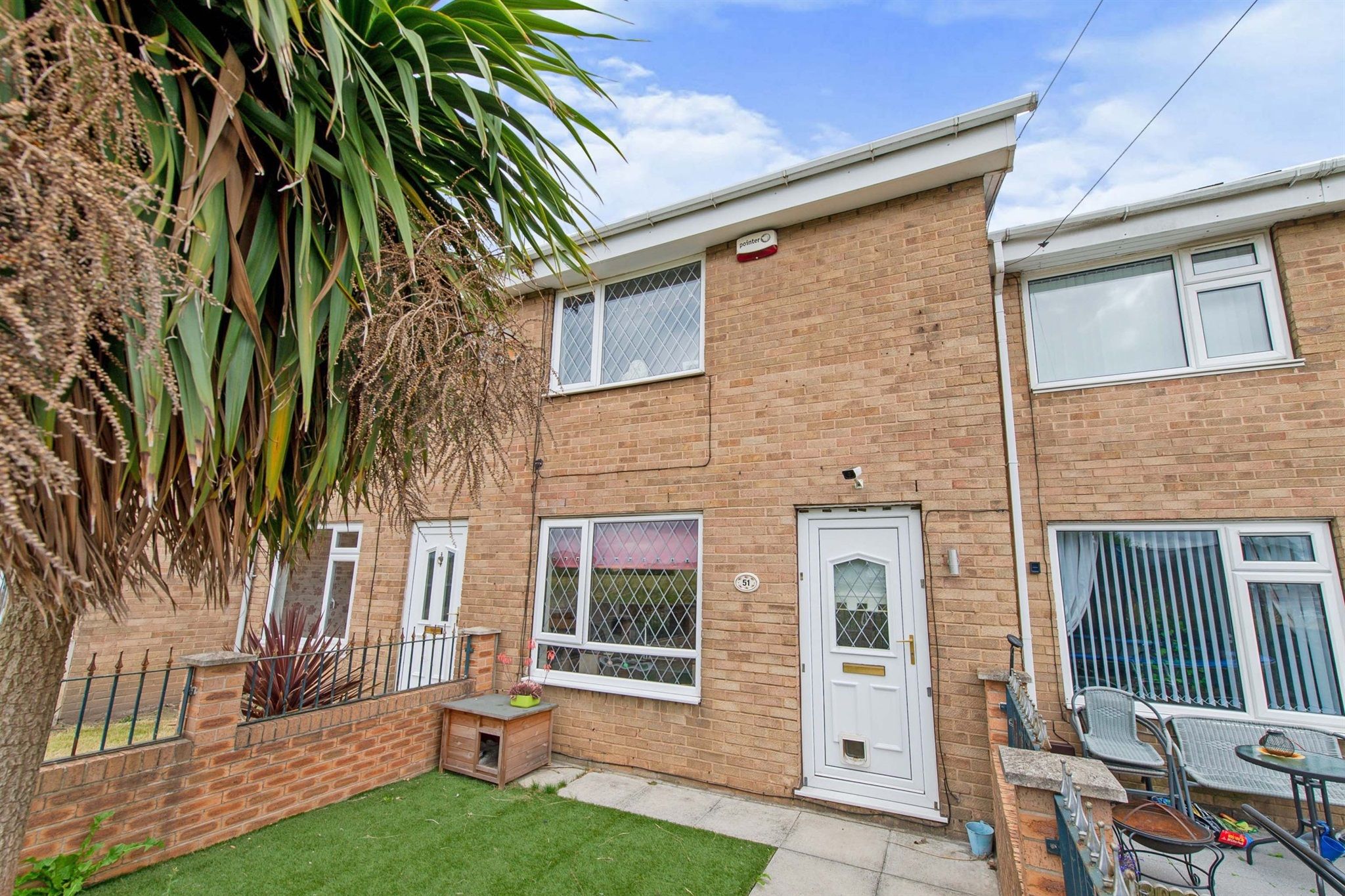 2 bed terraced house for sale in Wentworth Road, Featherstone