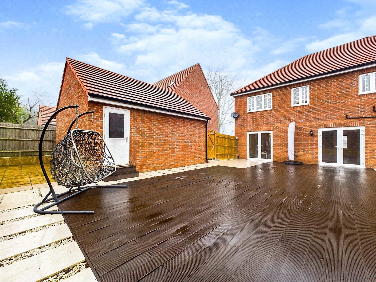 5 bed detached house for sale in Wellswood Gardens, Reading, Berkshire